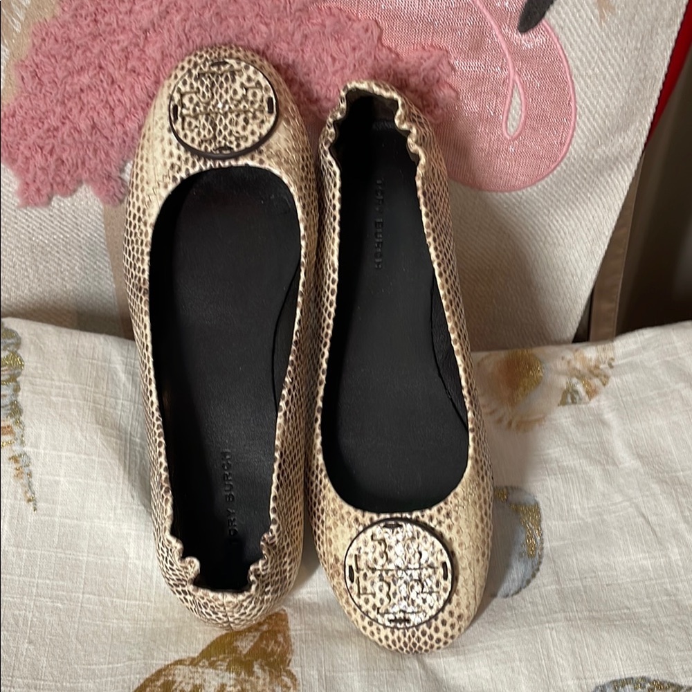 Tory Burch Cream and Tan Flats